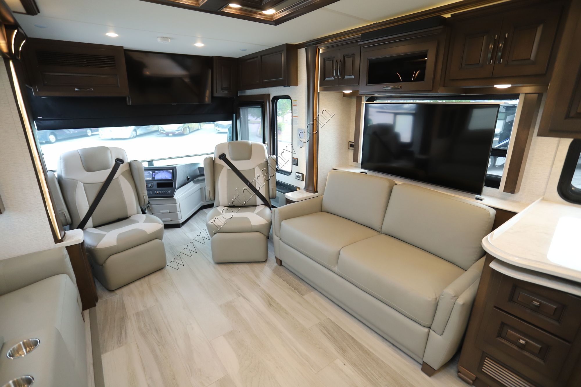 Used 2024 Newmar Dutch Star 4081 Class A  For Sale