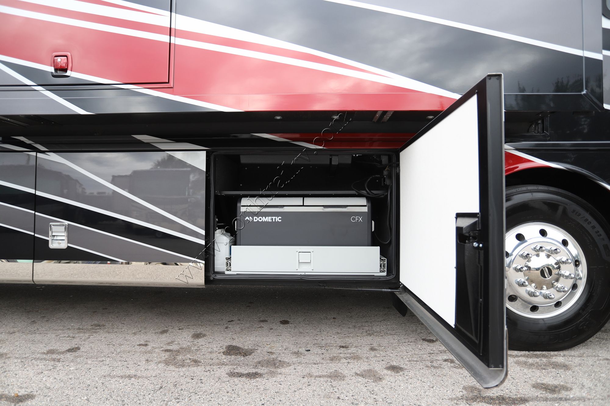 Used 2024 Newmar Dutch Star 4081 Class A  For Sale