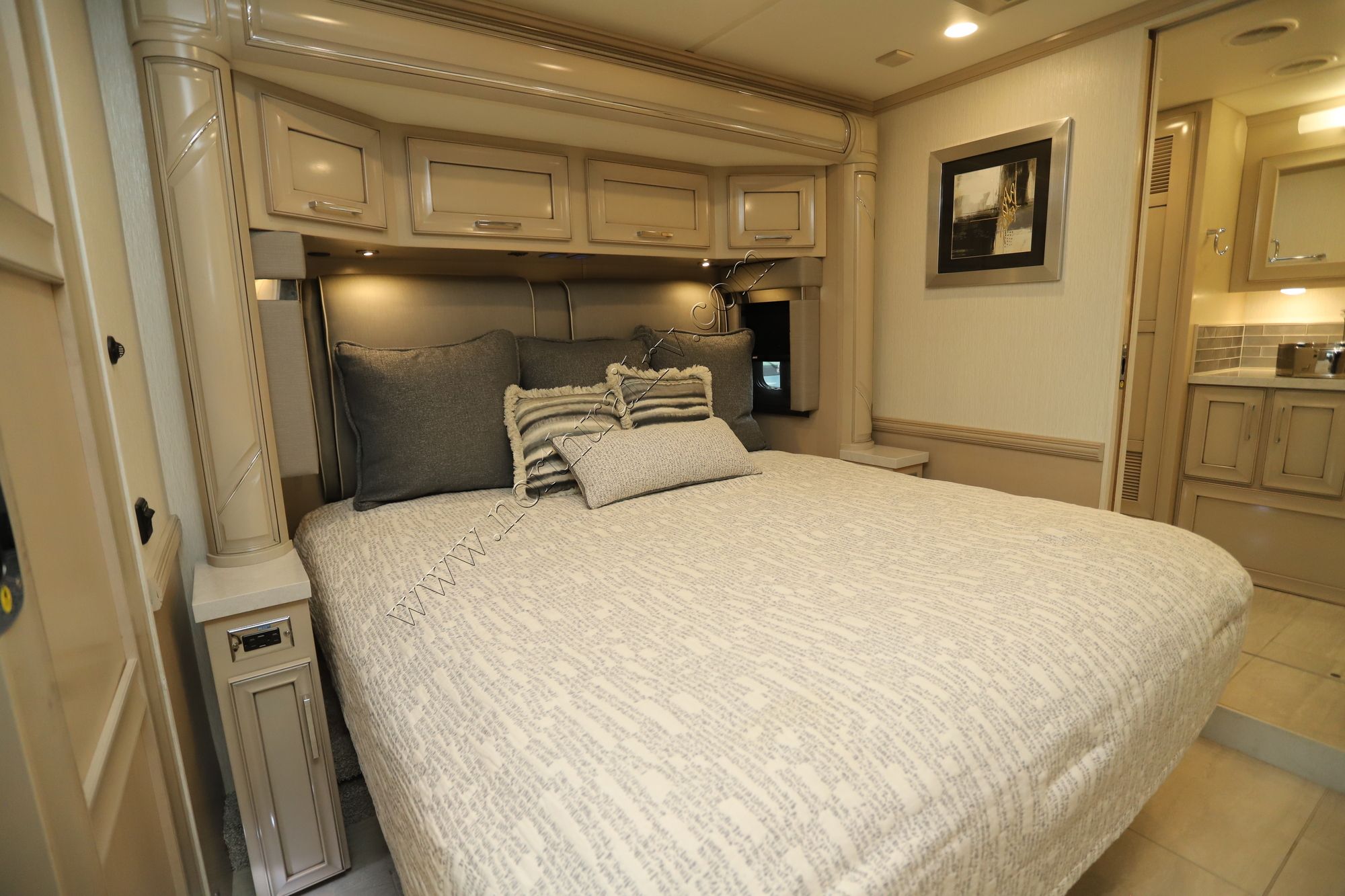 Used 2024 Newmar Ventana 3809 Class A  For Sale