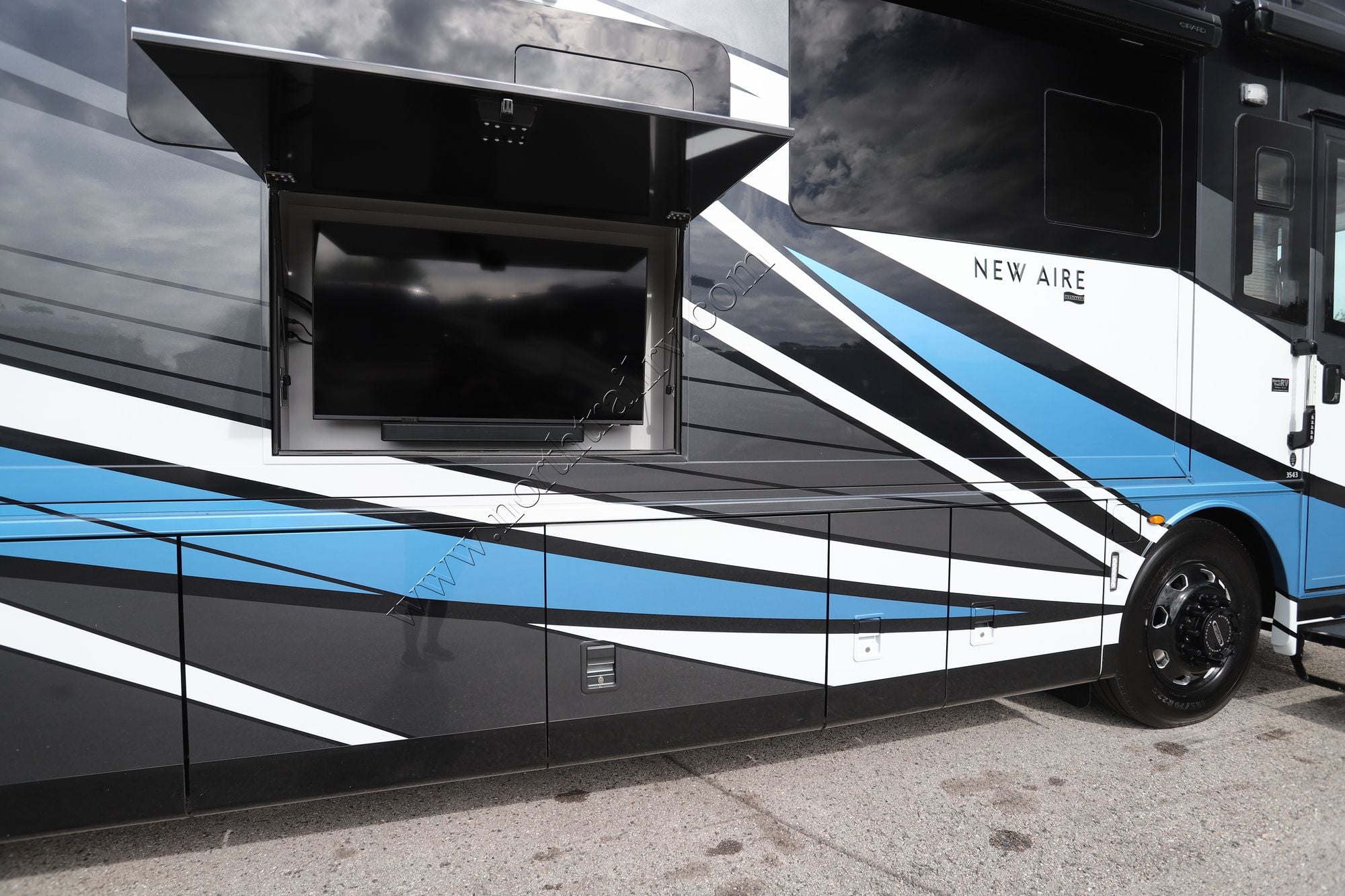 New 2026 Newmar New Aire 3543 Class A  For Sale