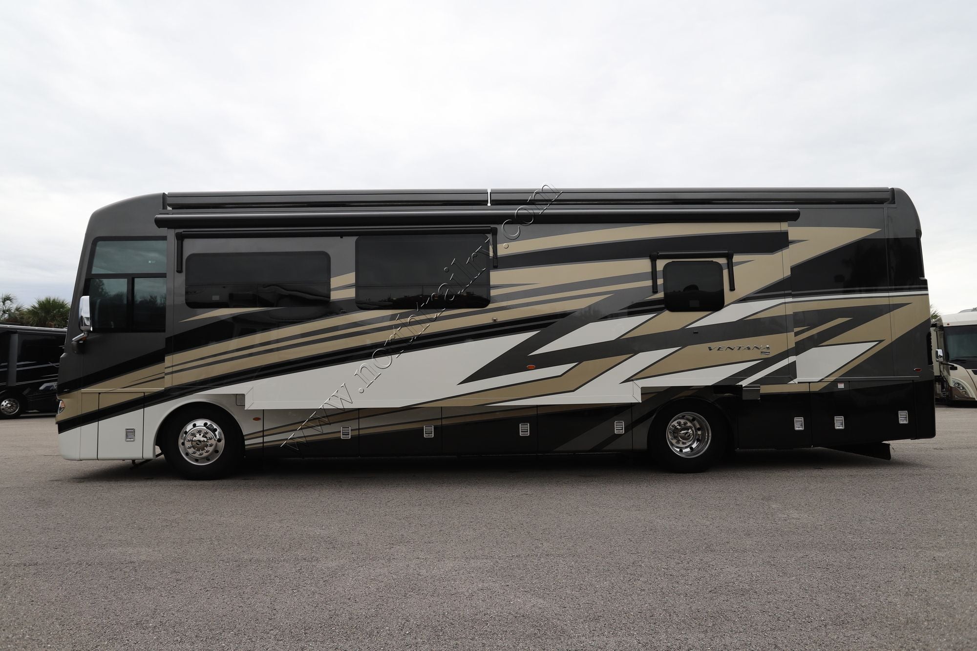Used 2024 Newmar Ventana 3809 Class A  For Sale