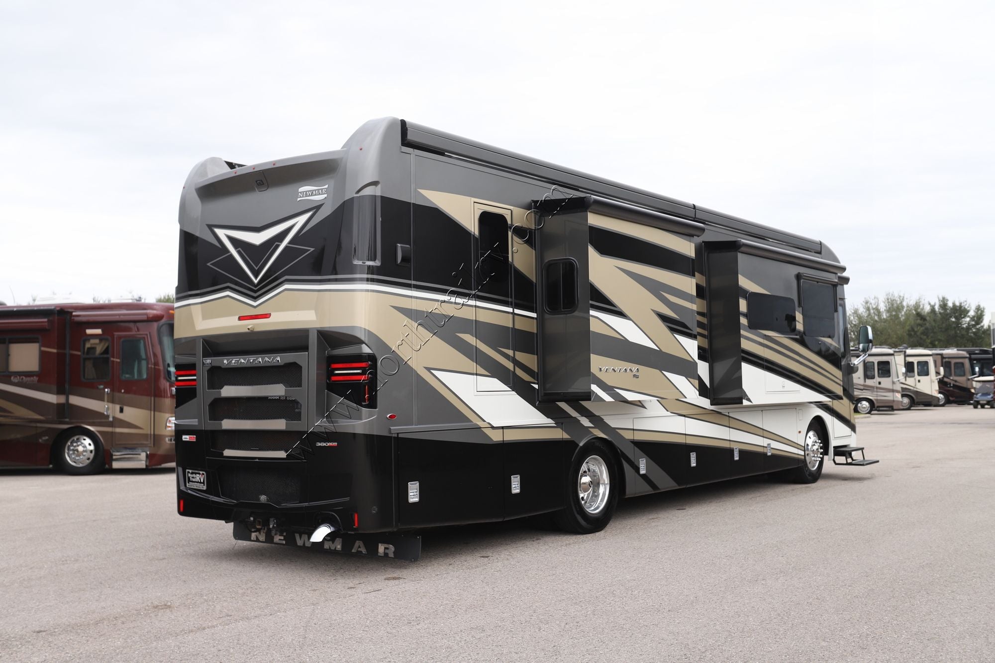Used 2024 Newmar Ventana 3809 Class A  For Sale