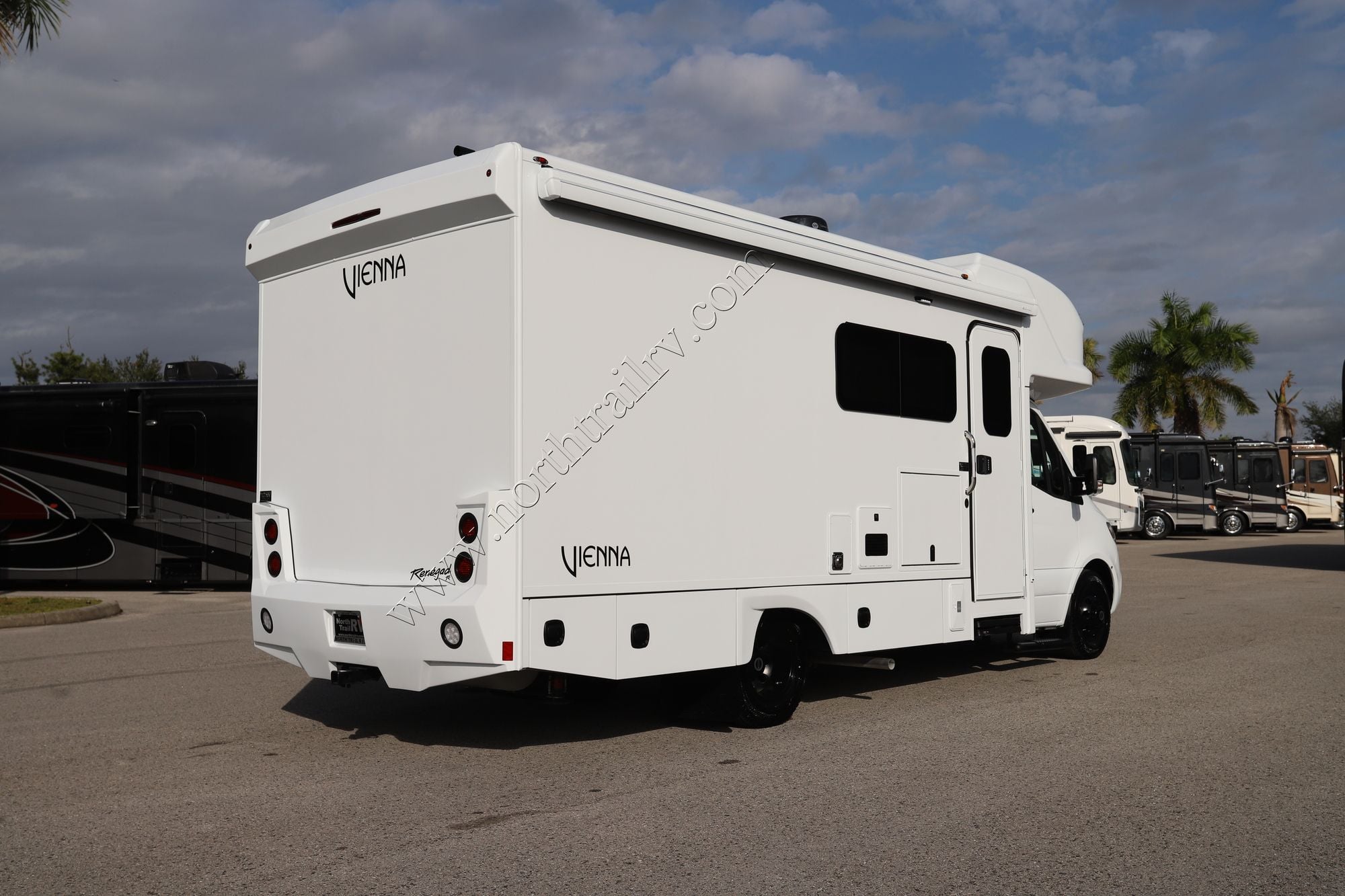 New 2026 Renegade Rv Vienna 25RMC Class C  For Sale