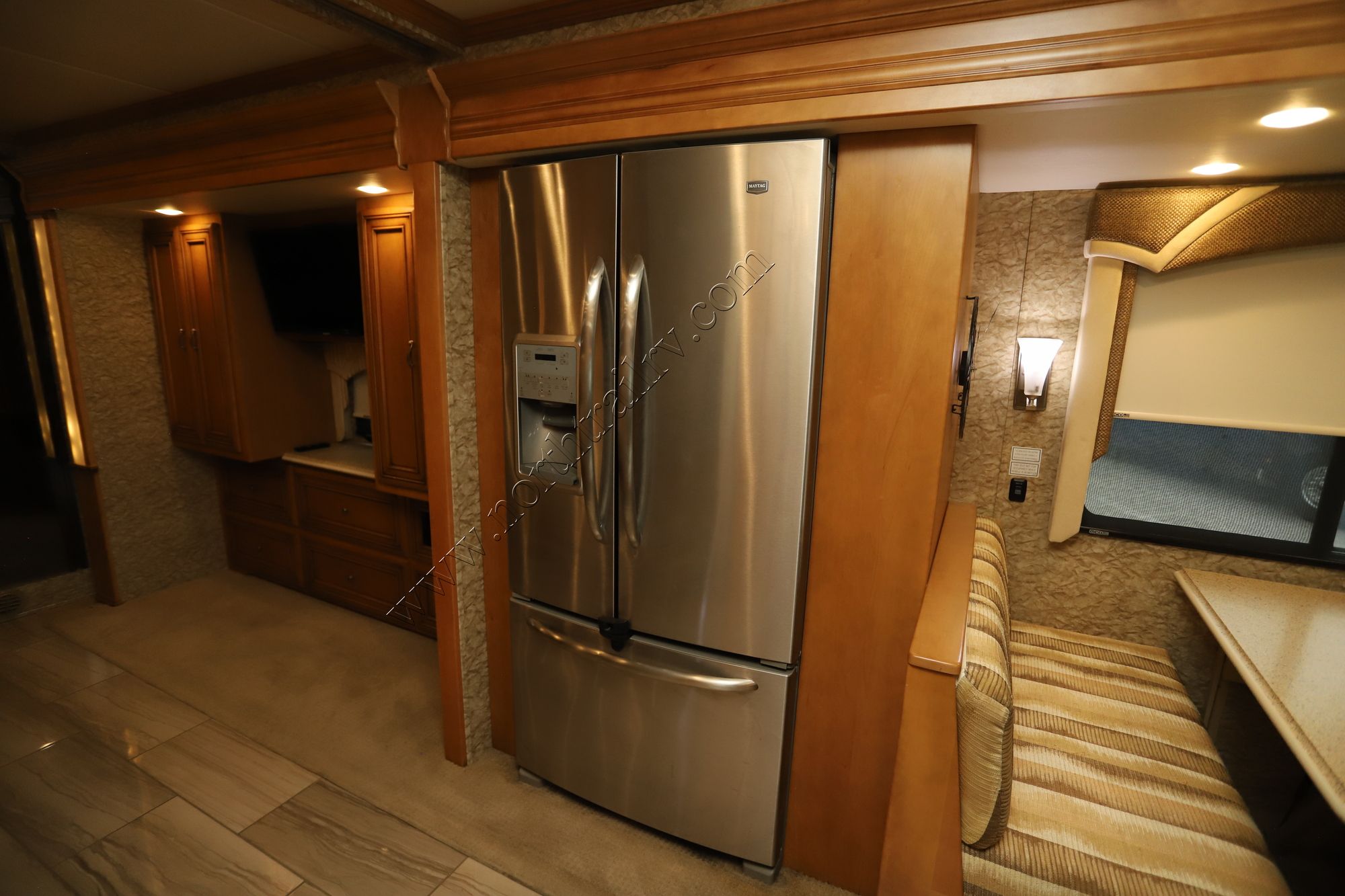 Used 2014 Newmar Ventana 4037 Class A  For Sale