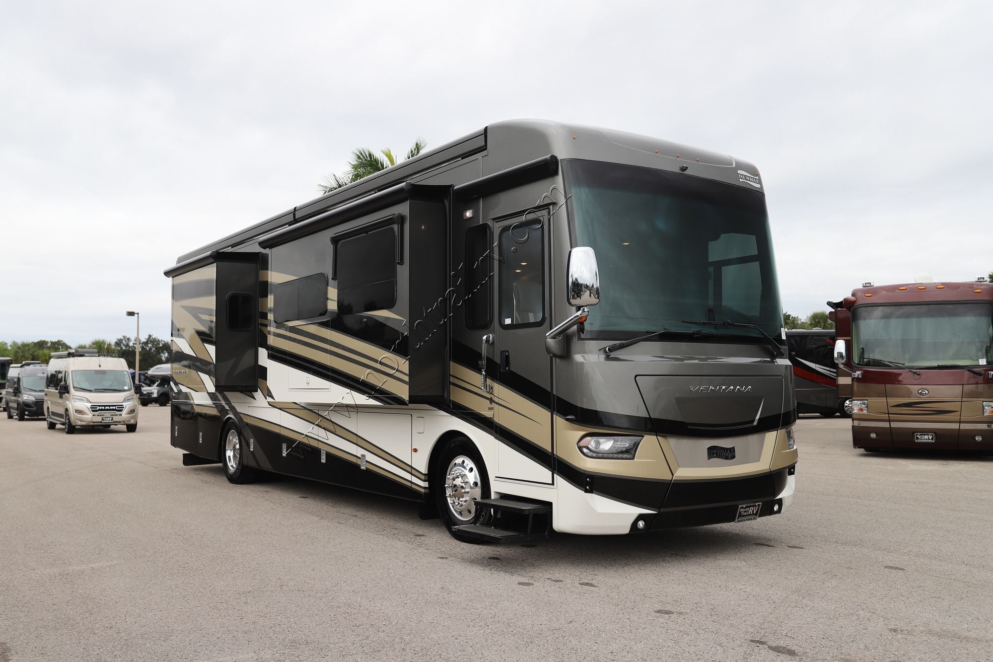 Used 2024 Newmar Ventana 3809 Class A  For Sale