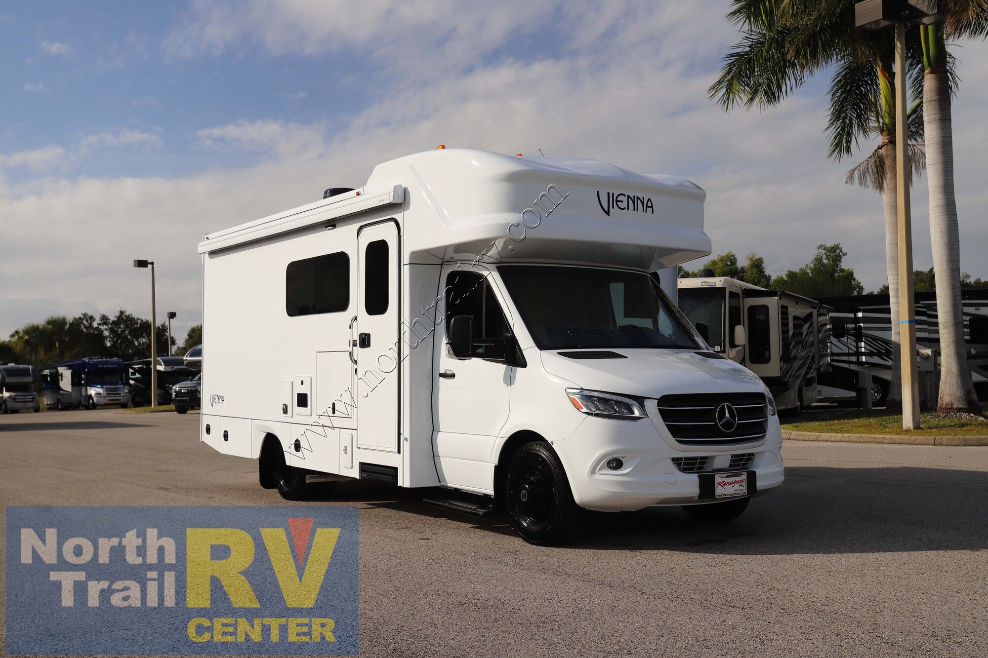 New 2026 Renegade Rv Vienna 25RMC Class C  For Sale