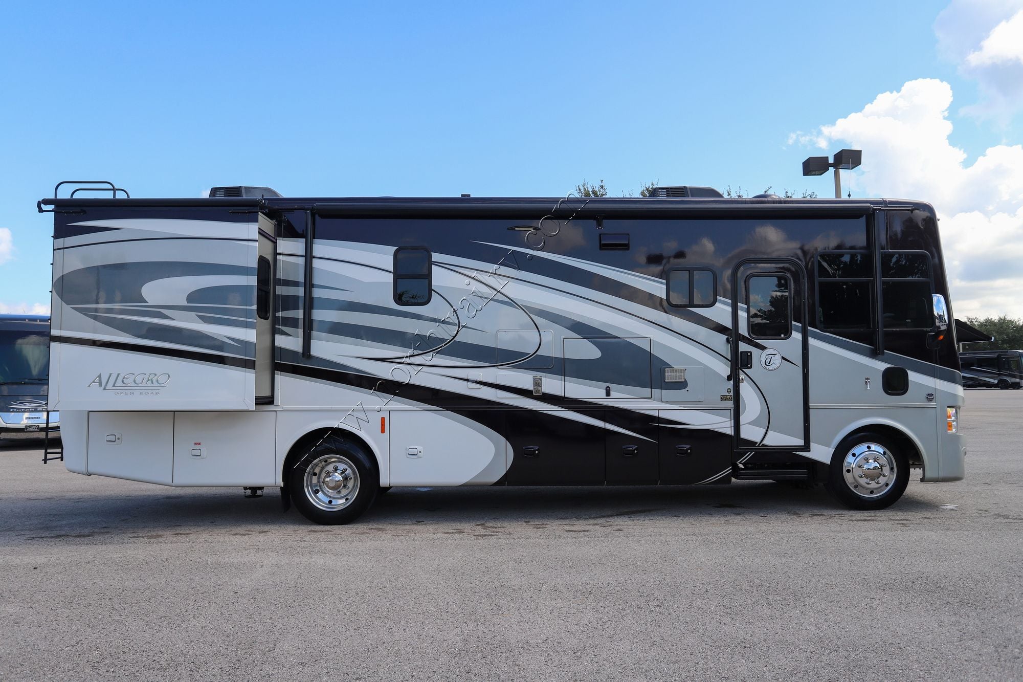 Used 2016 Tiffin Motor Homes Allegro Open Road 31SA Class A  For Sale