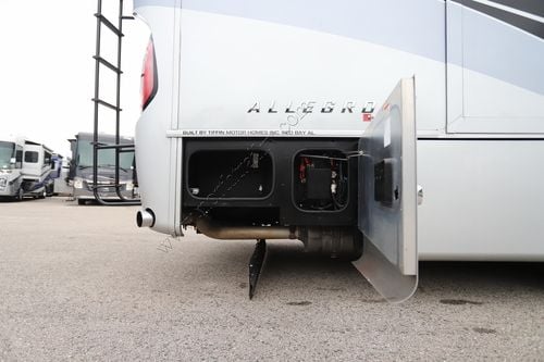 2020 Tiffin Motor Homes Allegro Red 37BA