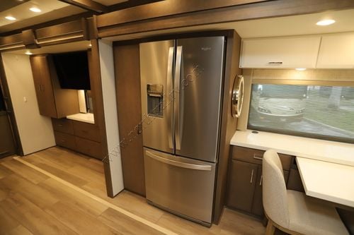 2025 Newmar Mountain Aire 4118