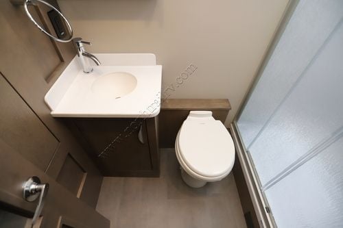 2026 Renegade Rv Vienna 25RMC