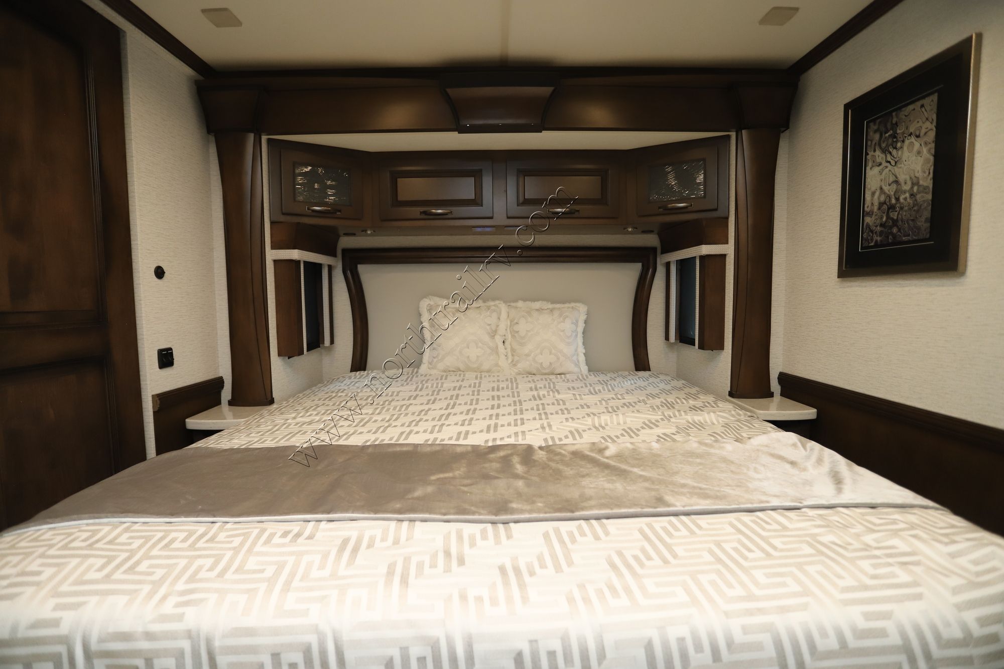 Used 2024 Newmar Dutch Star 4081 Class A  For Sale