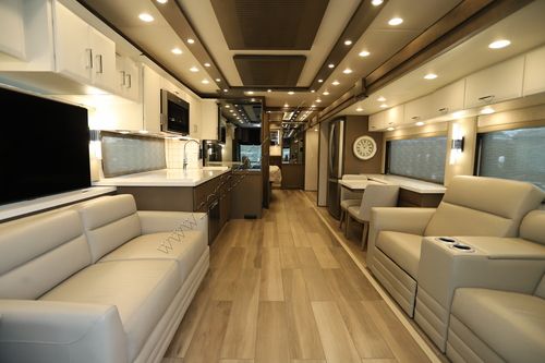 2025 Newmar Mountain Aire 4118