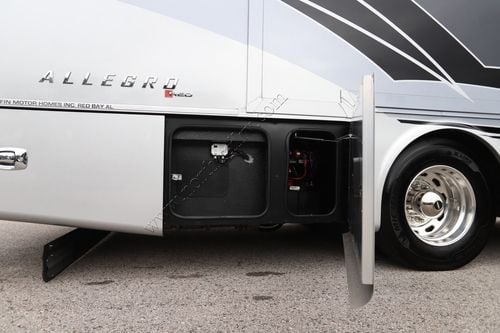 2020 Tiffin Motor Homes Allegro Red 37BA