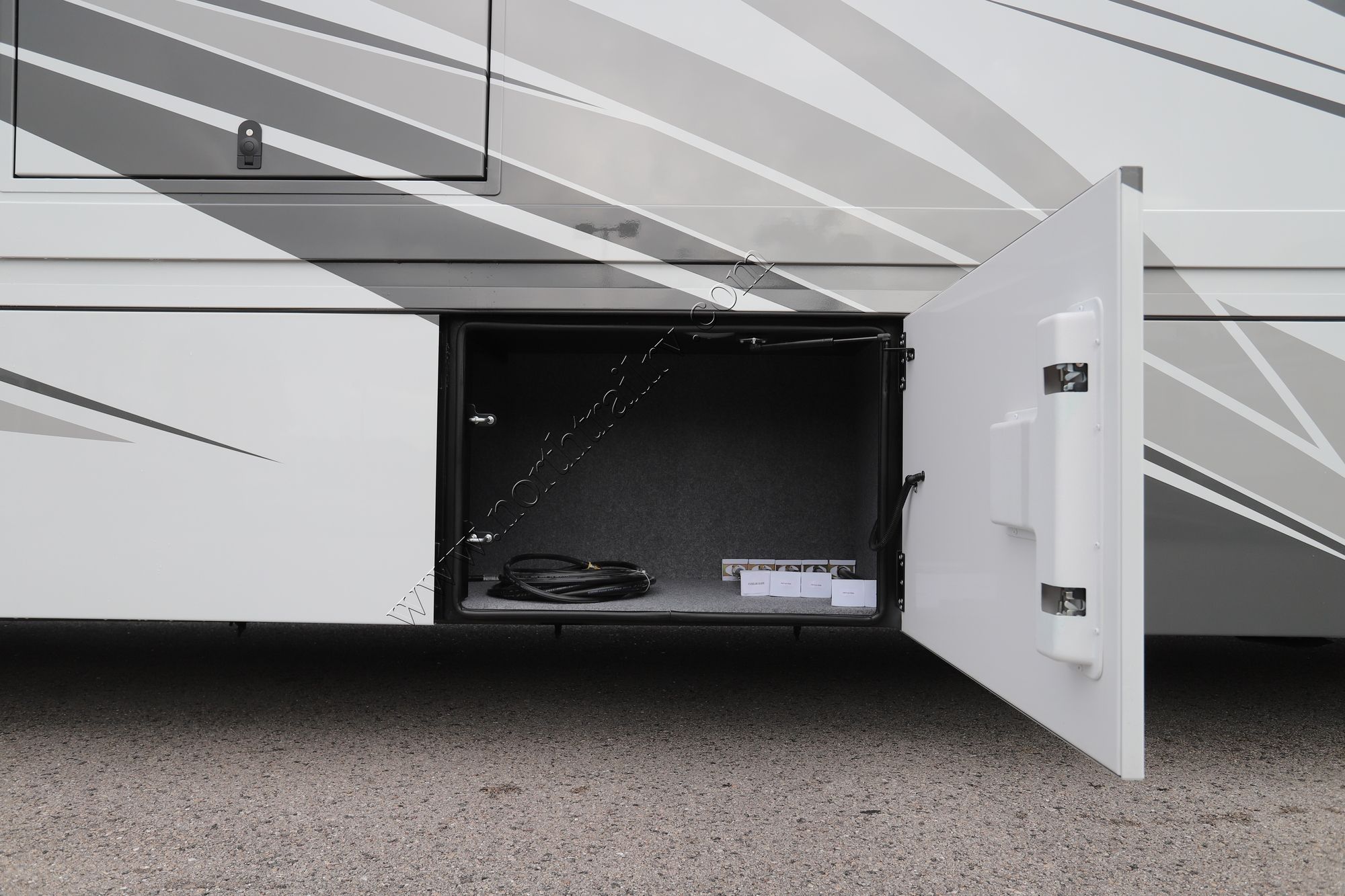 New 2026 Renegade Rv Verona Le 40LTS Super C  For Sale