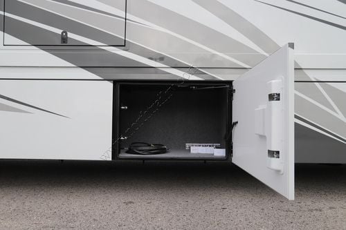 2026 Renegade Rv Verona Le 40LTS