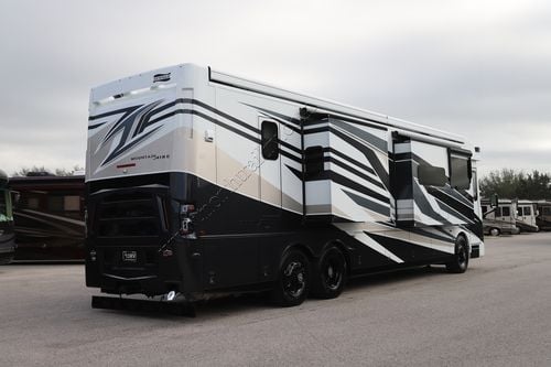 2026 Newmar Mountain Aire 4118