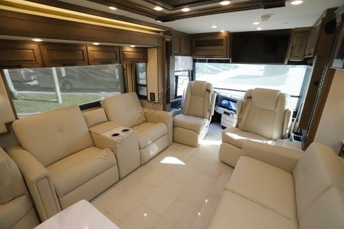 2026 Newmar London Aire 4569