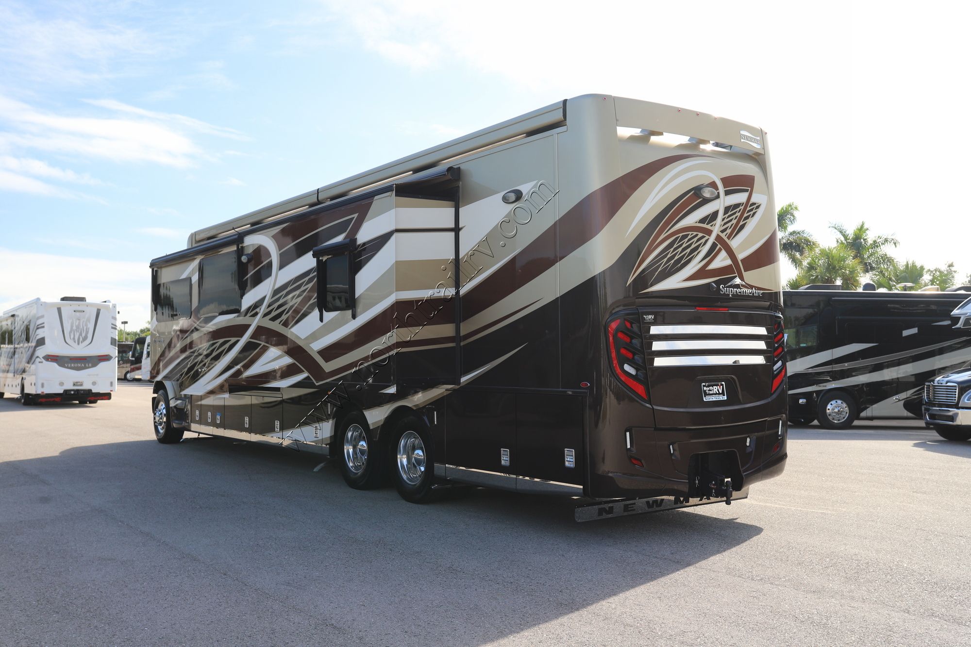 Used 2023 Newmar Supreme Aire 4530 Super C  For Sale