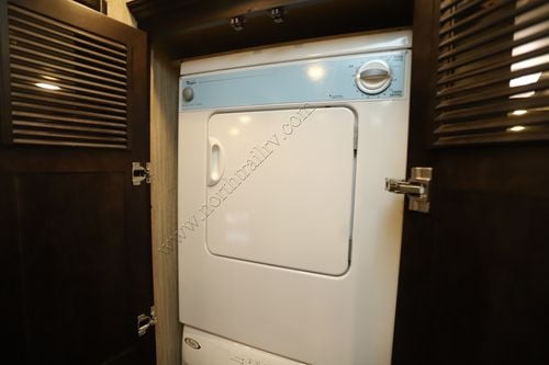 2017 Newmar London Aire 4519