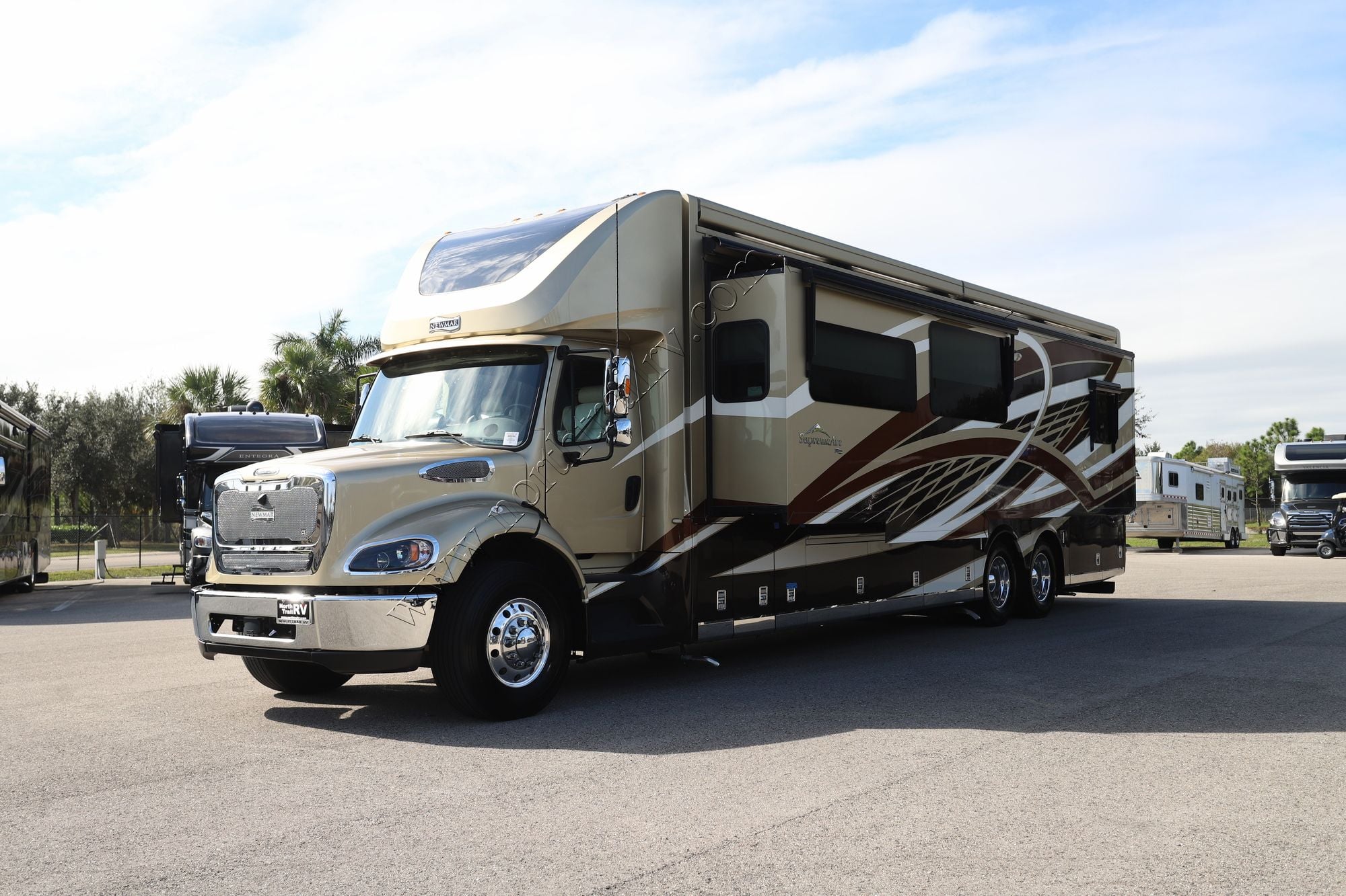 Used 2023 Newmar Supreme Aire 4530 Super C  For Sale
