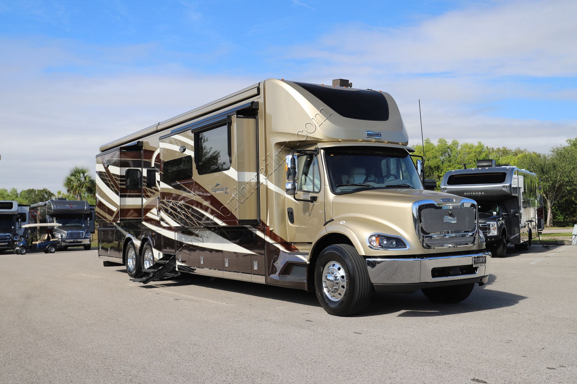 Used 2023 Newmar Supreme Aire 4530 Super C  For Sale