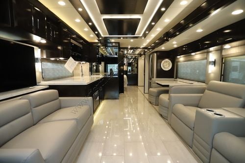 2026 Newmar Mountain Aire 4118