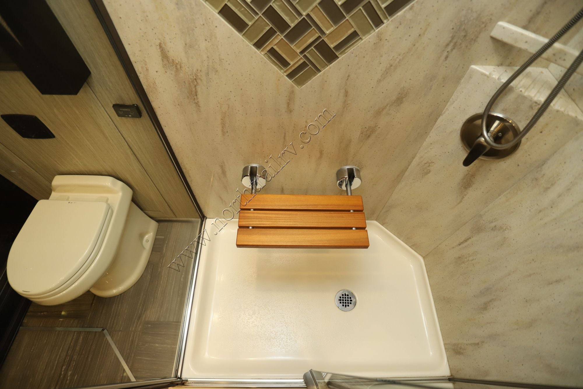 Used 2017 Newmar London Aire 4519 Class A  For Sale