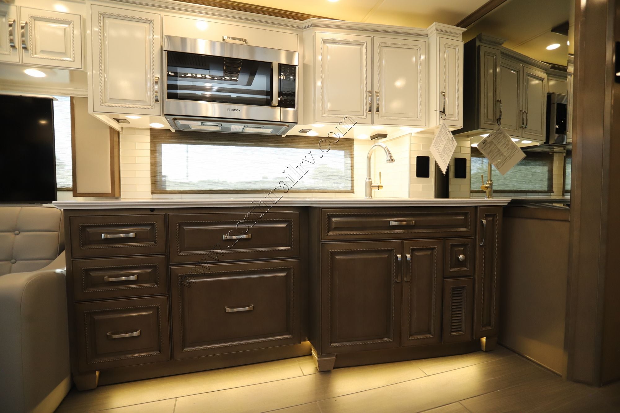 New 2026 Newmar Essex 4551 Class A  For Sale