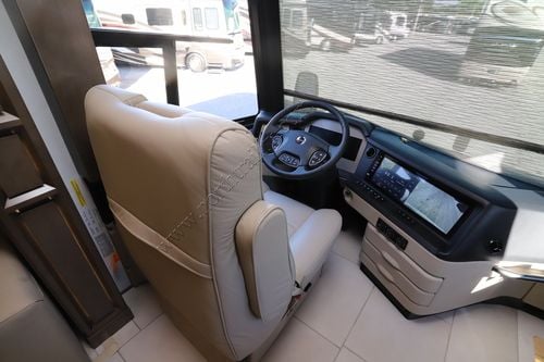 2026 Newmar Mountain Aire 3825