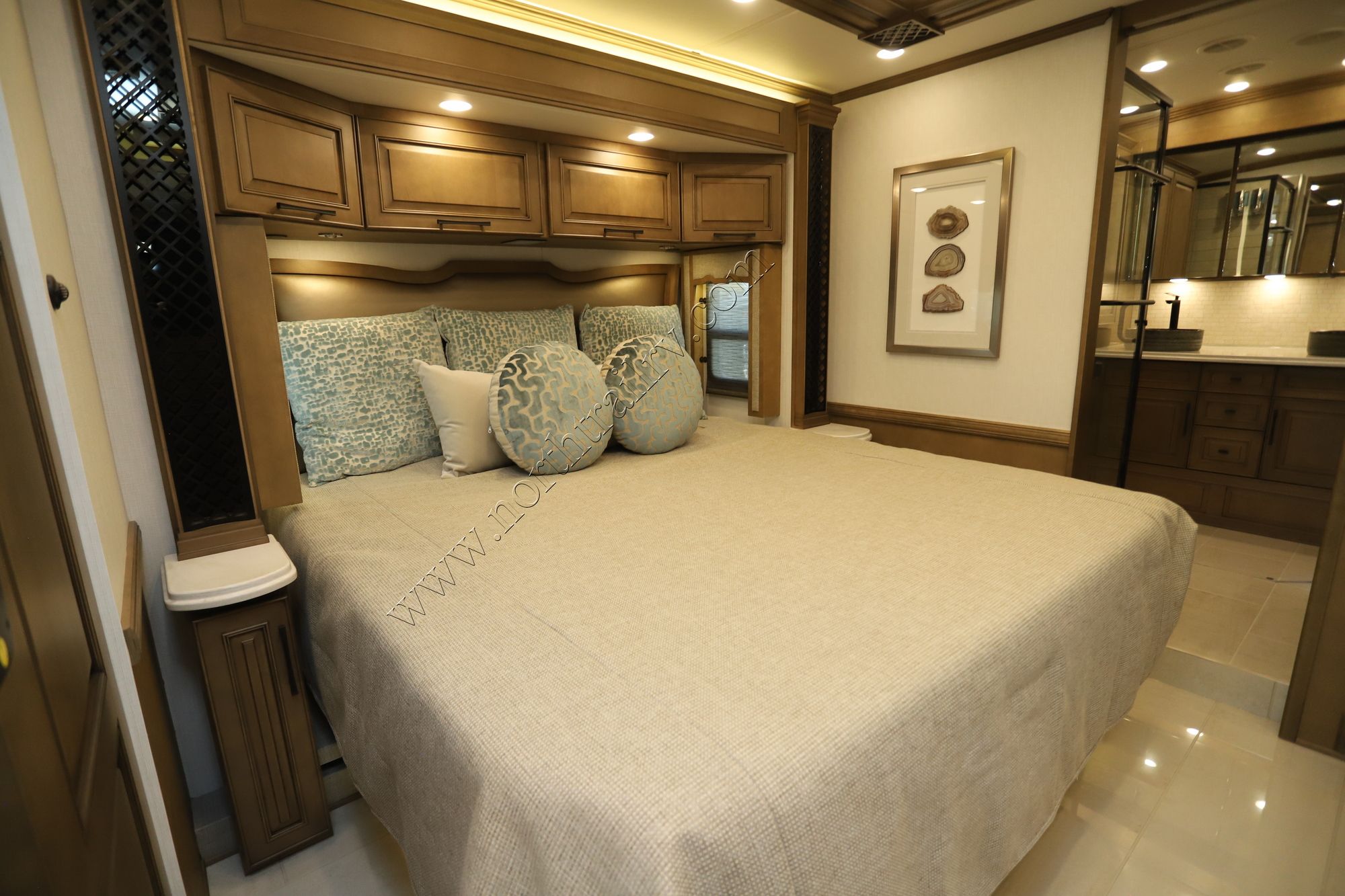 New 2026 Newmar London Aire 4569 Class A  For Sale