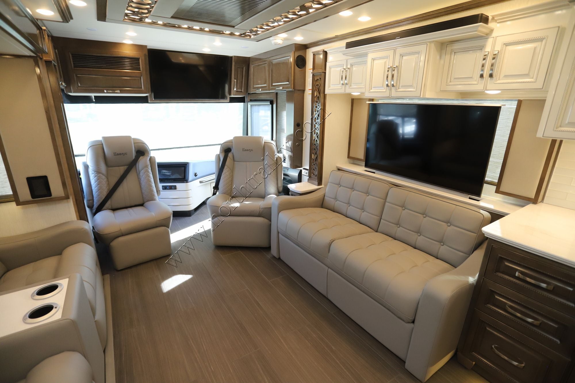 New 2026 Newmar Essex 4551 Class A  For Sale