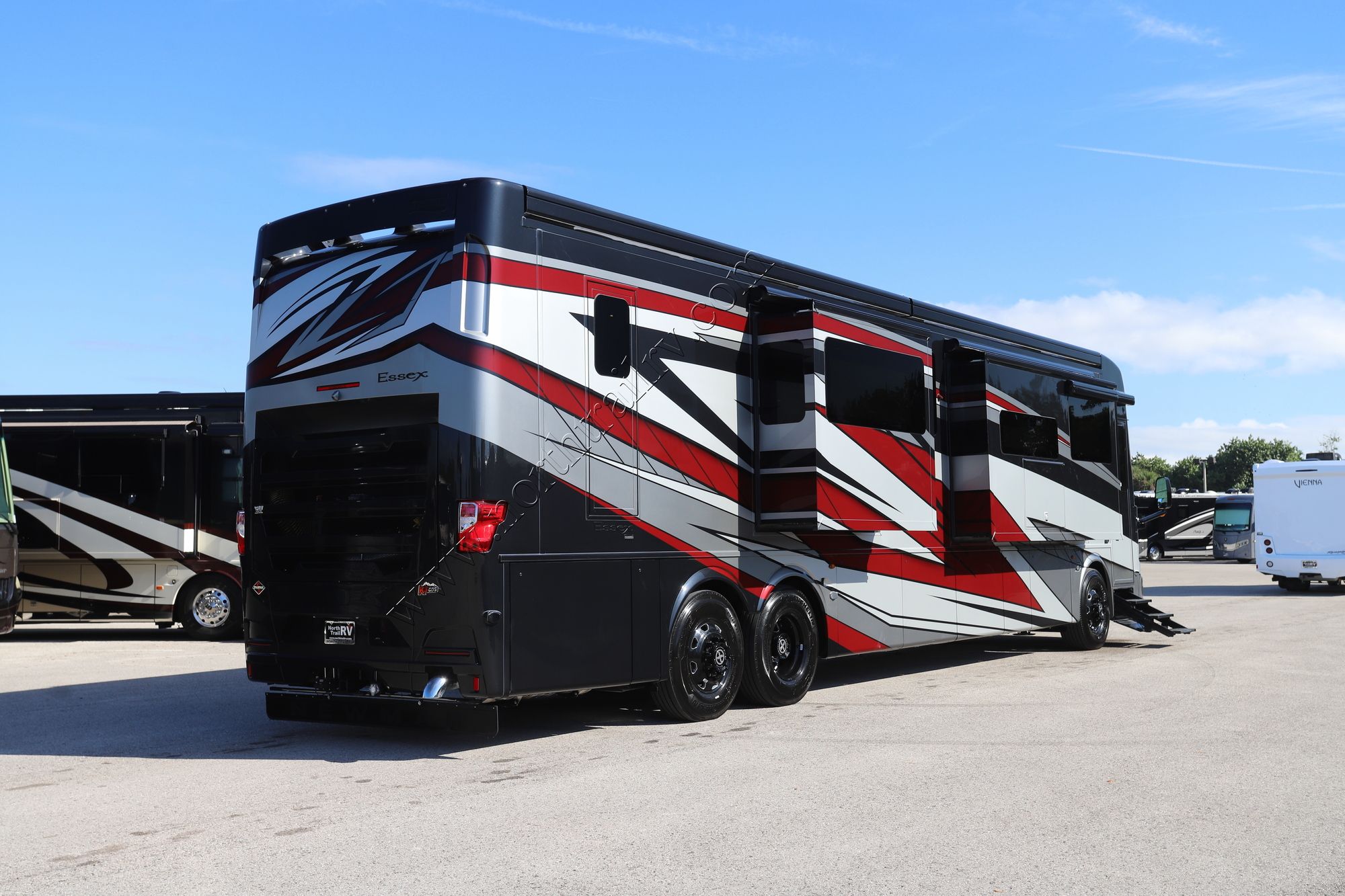 New 2026 Newmar Essex 4551 Class A  For Sale