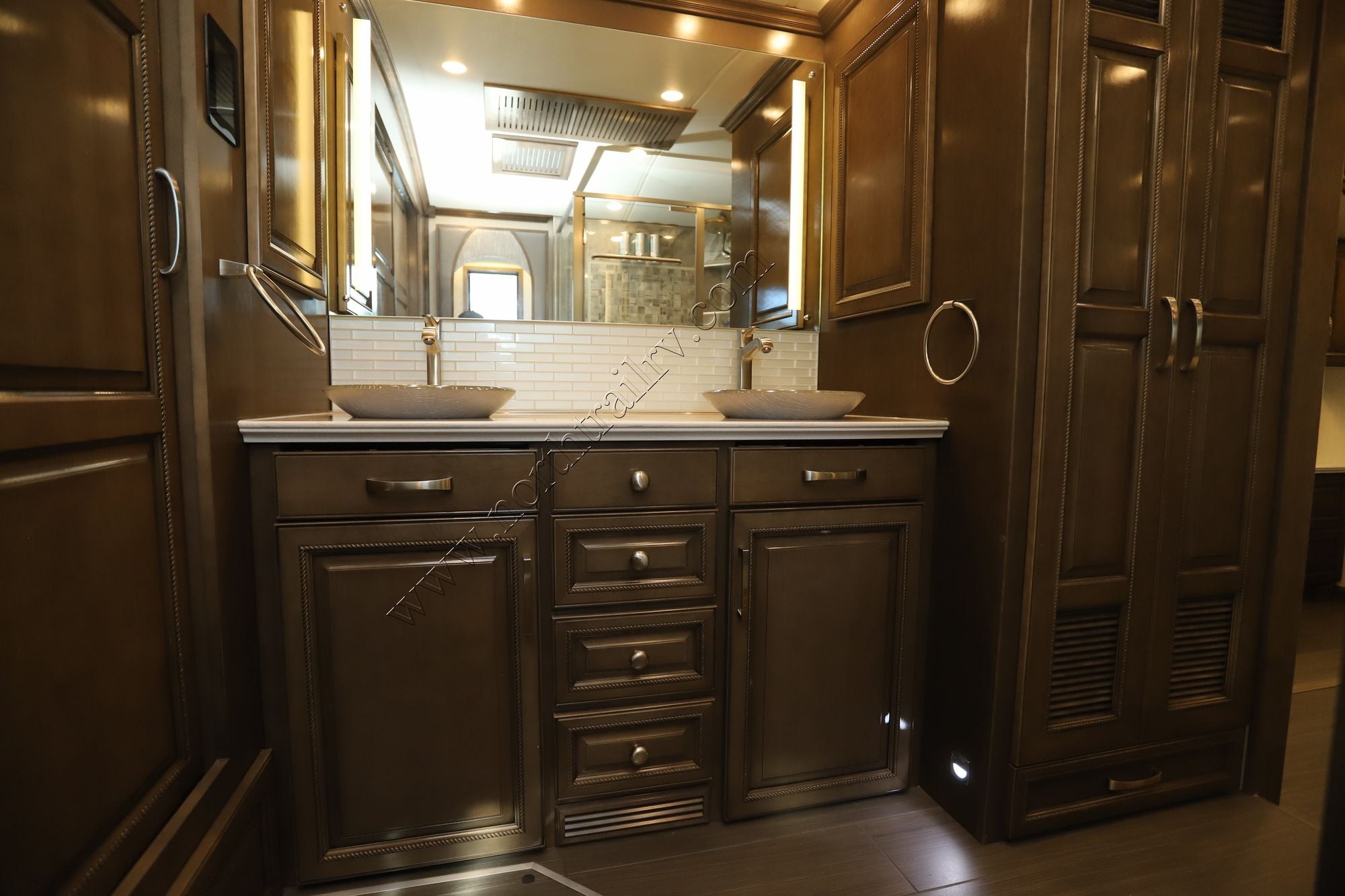 New 2026 Newmar Essex 4551 Class A  For Sale