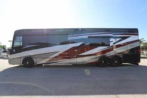 2026 Newmar Essex 4551