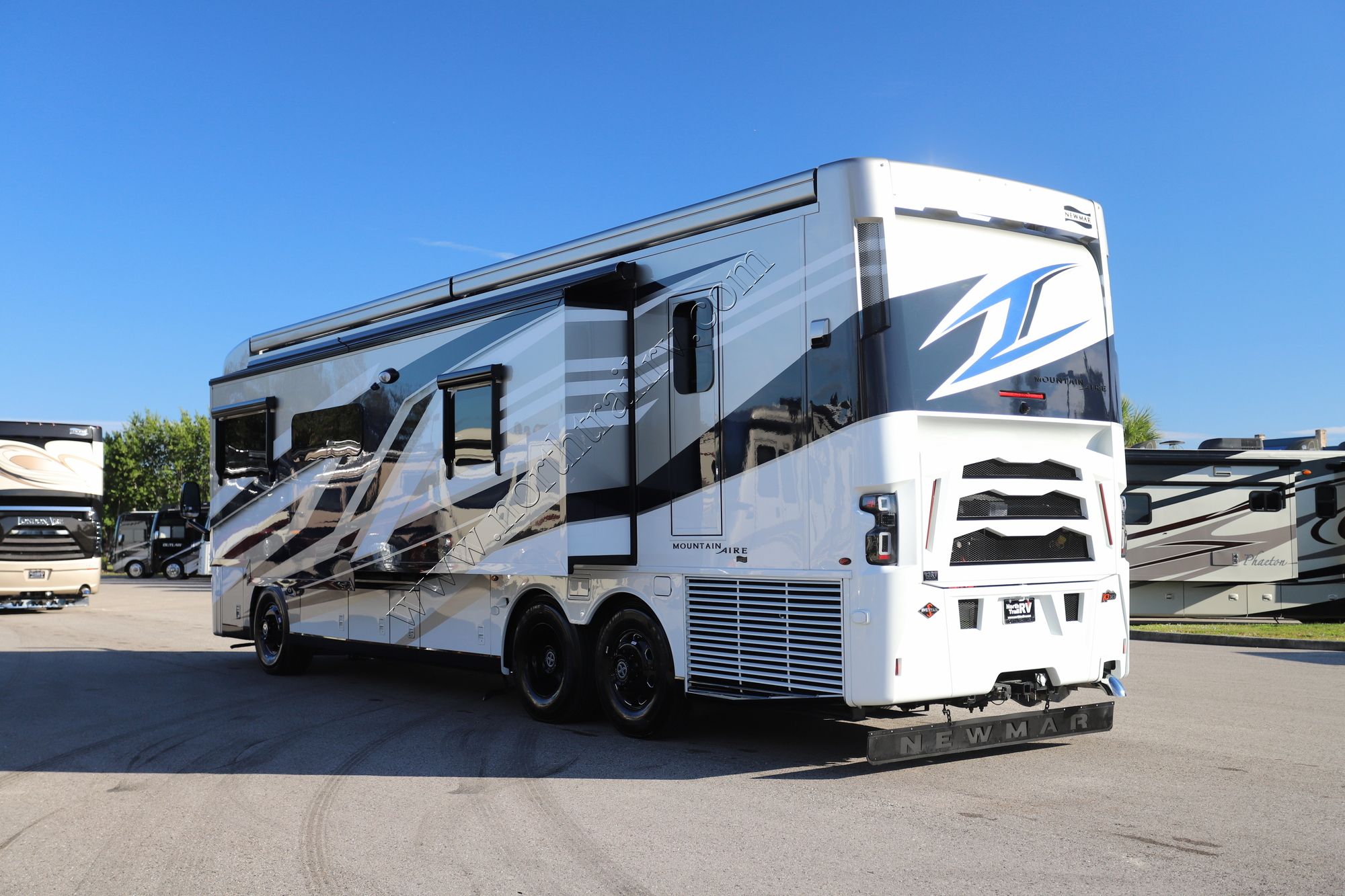 New 2026 Newmar Mountain Aire 3825 Class A  For Sale
