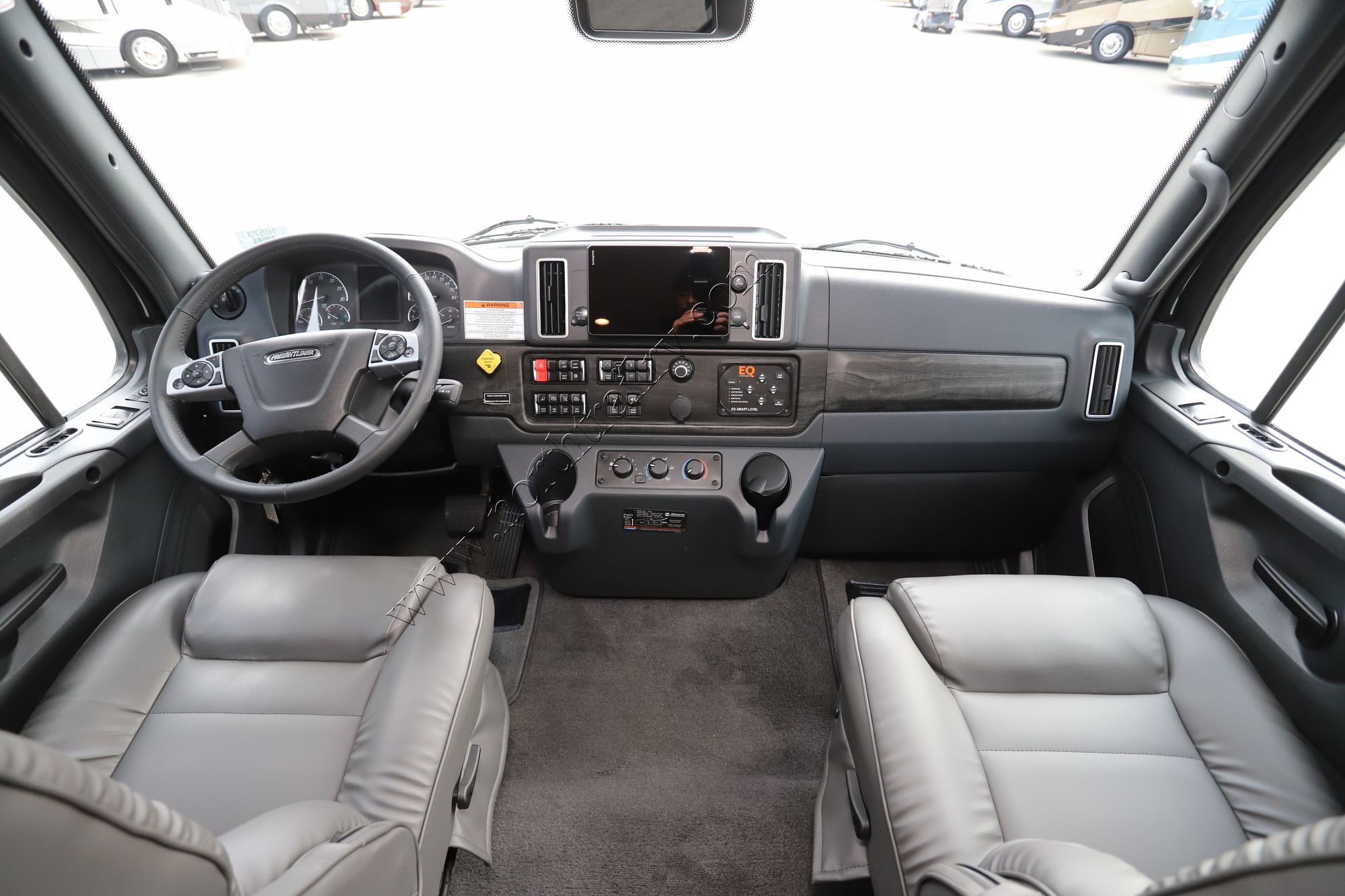 New 2026 Renegade Rv Verona Le 40LTS Super C  For Sale