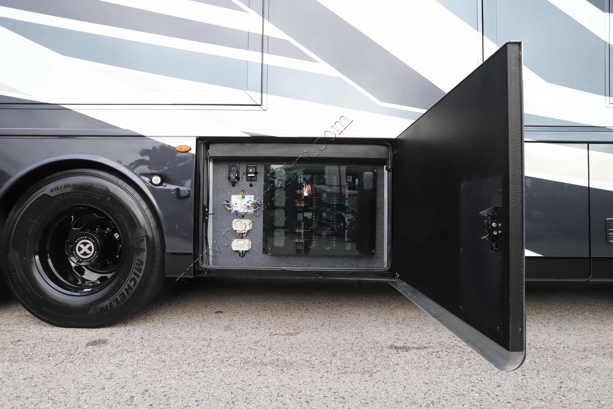 New 2026 Newmar Mountain Aire 4118 Class A  For Sale