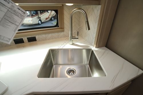 2026 Renegade Rv Verona Le 40LTS