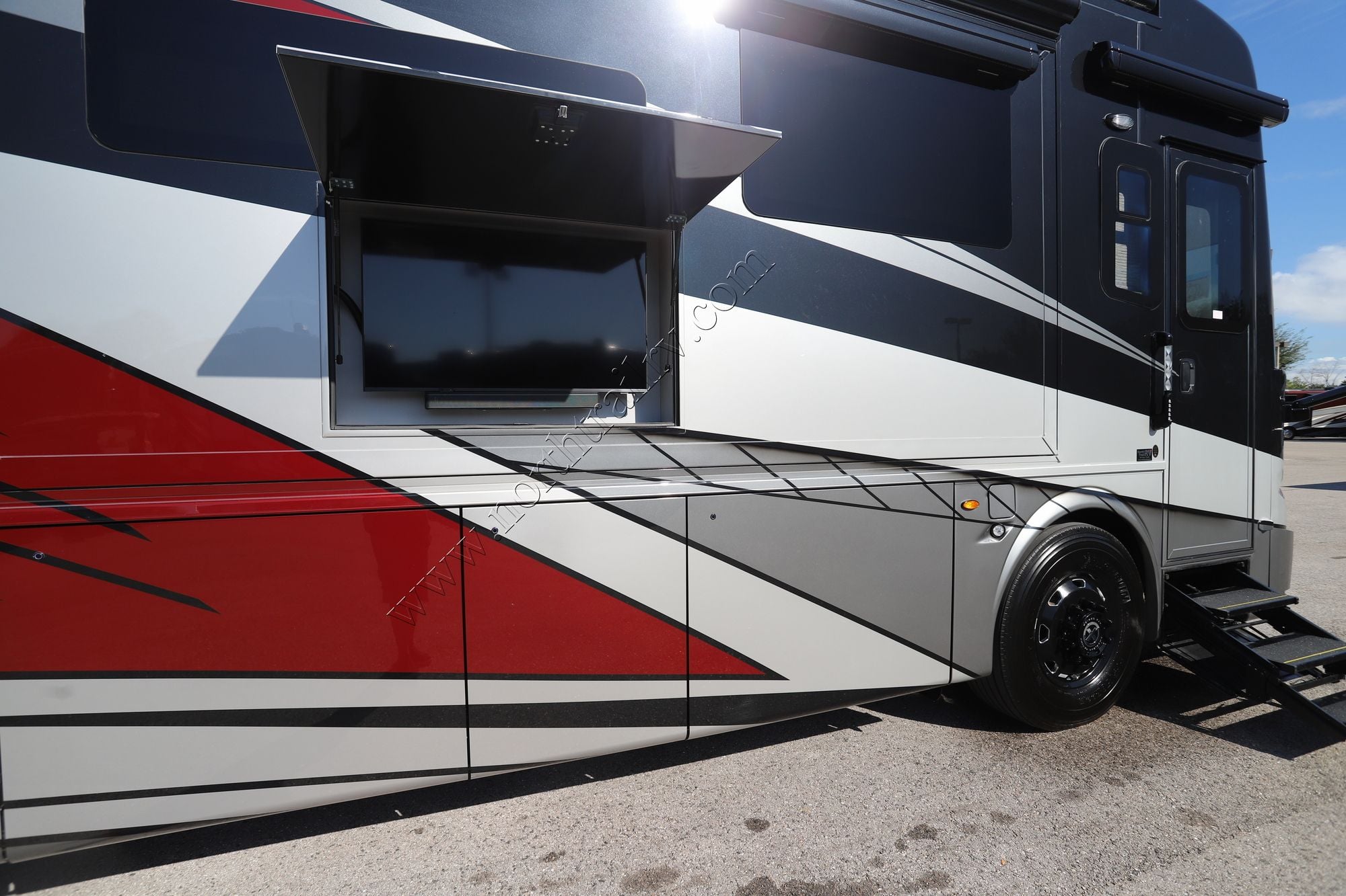 New 2026 Newmar Essex 4551 Class A  For Sale