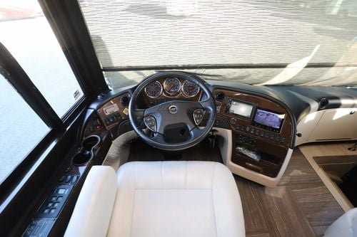 2017 Newmar London Aire 4519