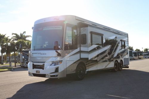 2026 Newmar Mountain Aire 3825