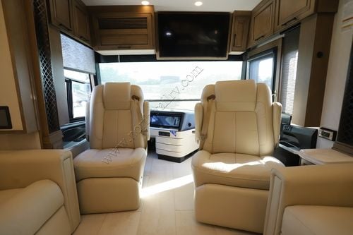 2026 Newmar London Aire 4569