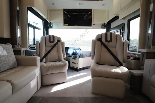 2026 Tiffin Motor Homes Zephyr 45FZ