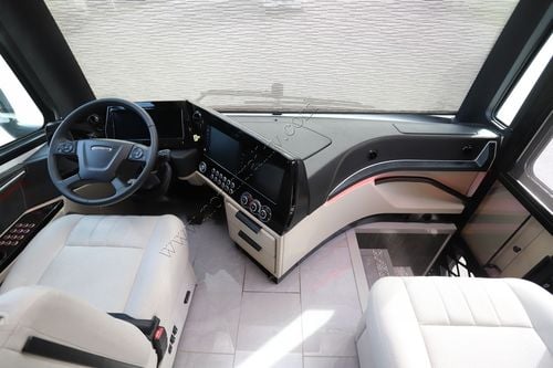 2026 Tiffin Motor Homes Zephyr 45FZ