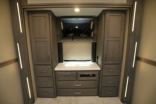 2026 Renegade Rv Explorer 40ERB