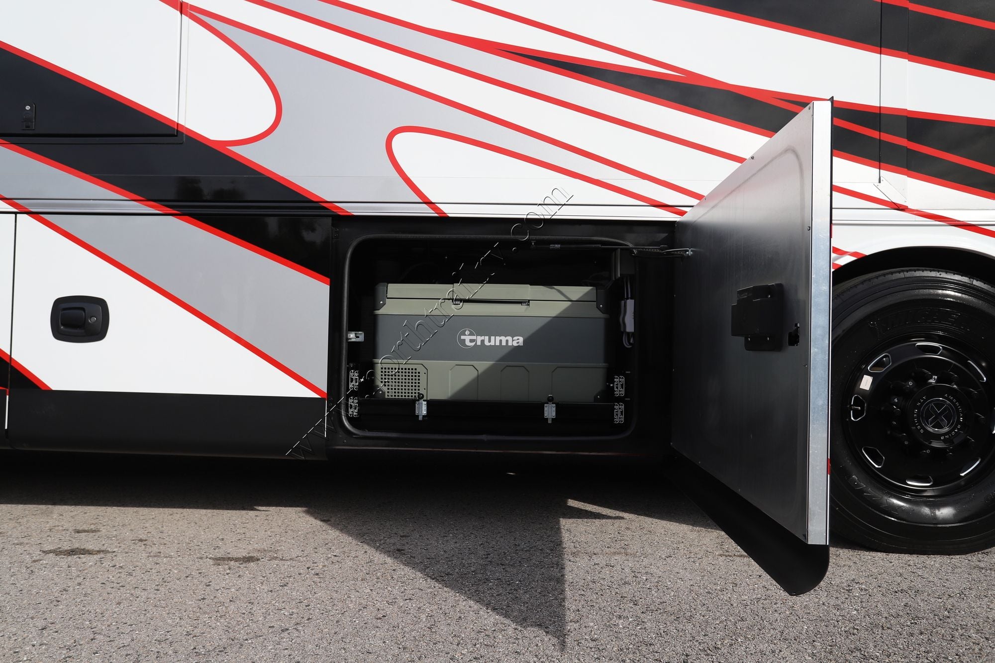 New 2026 Tiffin Motor Homes Zephyr 45FZ Class A  For Sale