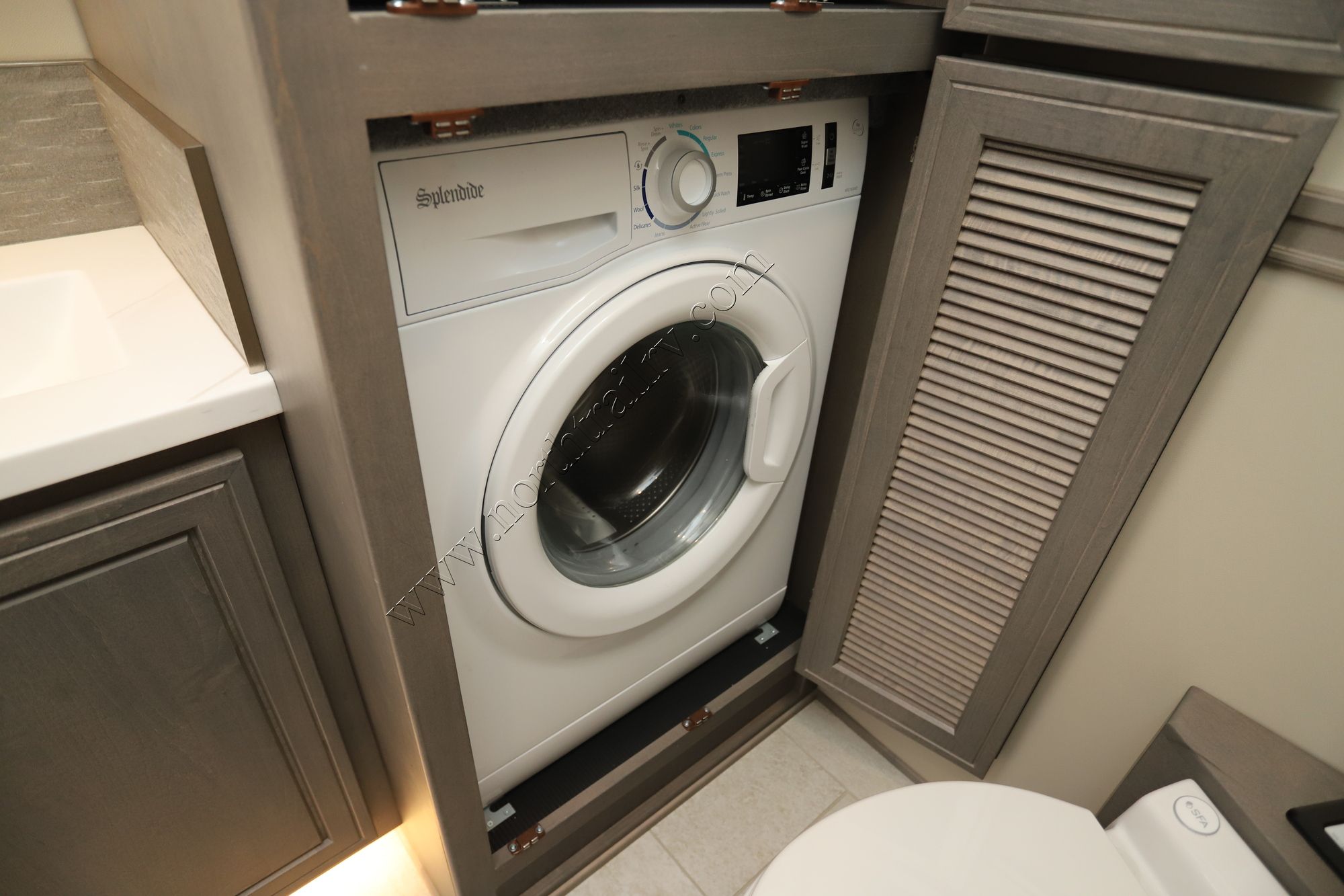 New 2026 Renegade Rv Explorer 40ERB Super C  For Sale