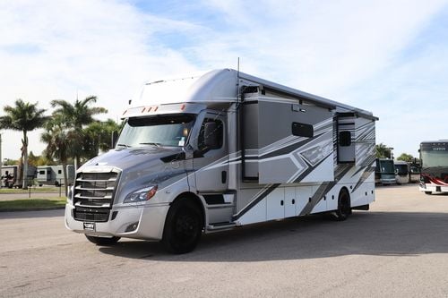 2026 Renegade Rv Explorer 40ERB