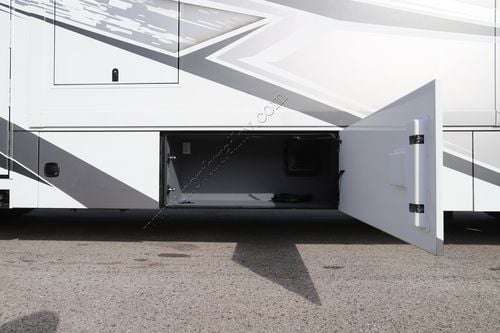 2026 Renegade Rv Explorer 40ERB