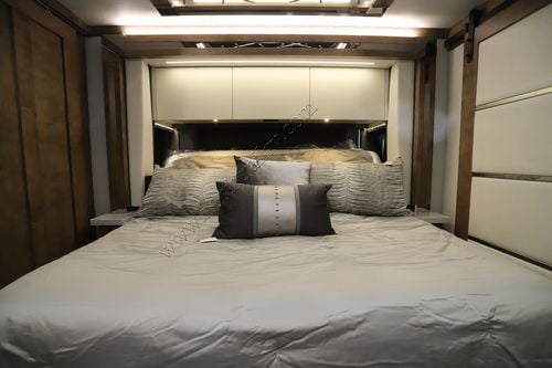 2026 Tiffin Motor Homes Zephyr 45FZ